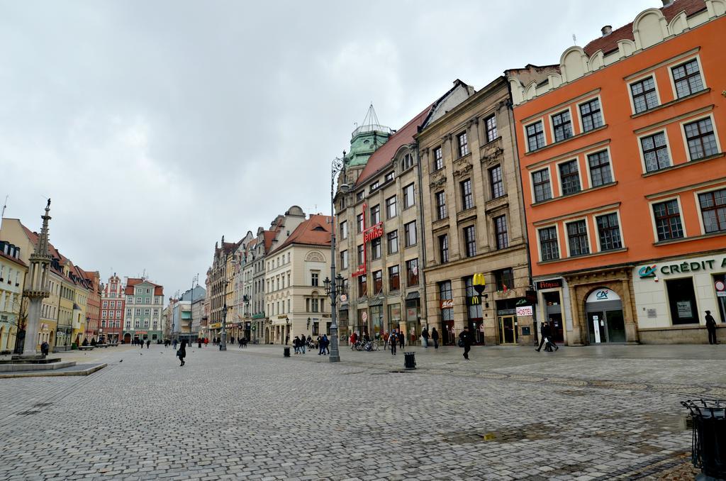 The One Hostel Wrocław Buitenkant foto