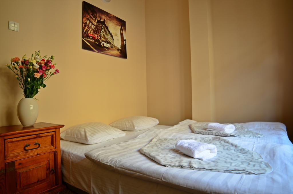 The One Hostel Wrocław Buitenkant foto